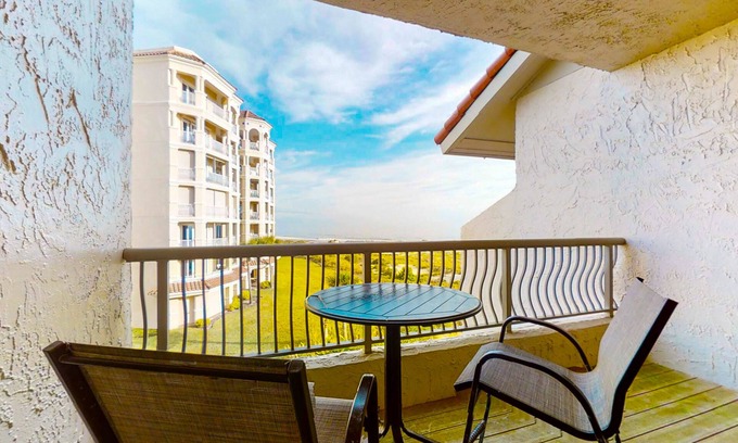 American Beach Apartment | Hotel Side Condo at Amelia Island Plantation with Balcony, WiFi & Shared Pool