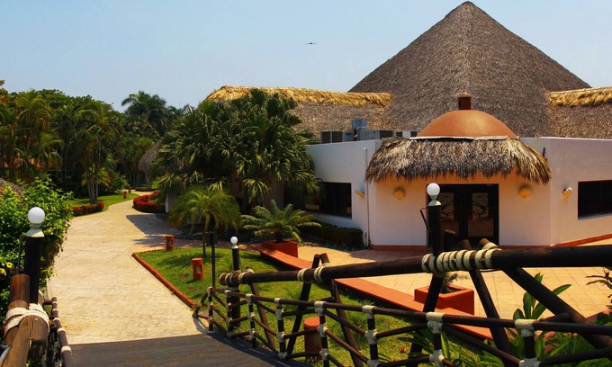 Chulamar Resort | Hotel Soleil Pacifico