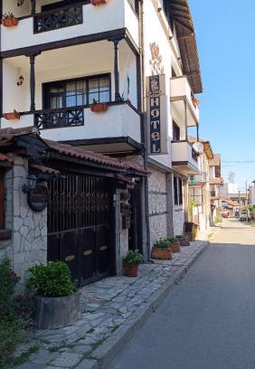Old Town Hotel | Hotel St. George Pobedonosets
