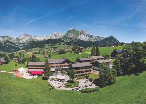 Wildhaus-Alt St. Johann Hotel | Hotel Stump's Alpenrose
