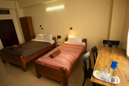Paltan Bazaar Hotel | Hotel Suncity