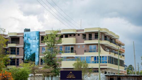 Nanyuki Hotel | HOTEL TAJI