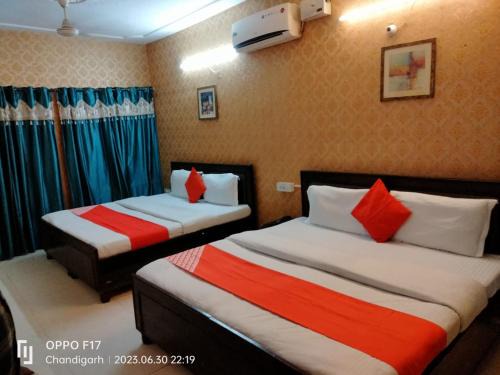 Sector 45 Hotel | Hotel The Diamond Ring 45B