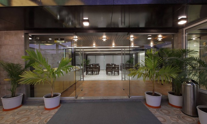 Paldi Hotel | Hotel The Lotus Park, Ellisbridge