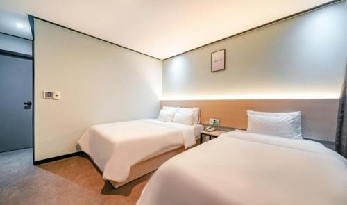 Gangseo District Hotel | Hotel The May