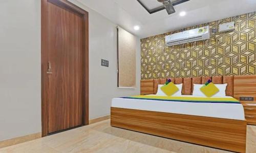 Ayodhya Hotel | Hotel The Ramansh - 700 Meters from Ram Mandir Ayodhya