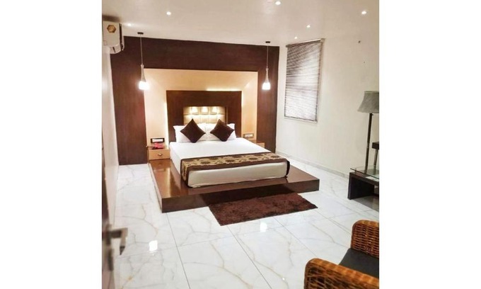 Sehore Hotel | Hotel The Royal, Sehore