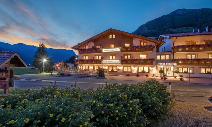 Curon Venosta Hotel | Hotel Theiner
