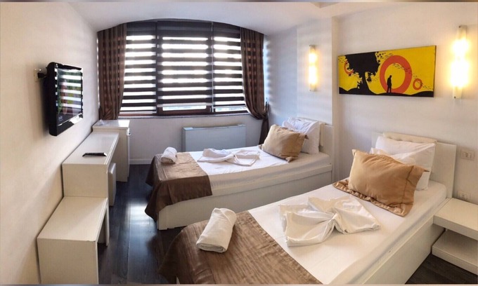 Prizren Hotel | Hotel Theranda