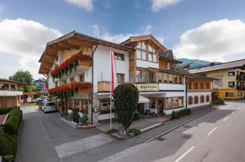 Sankt Johann in Tirol Hotel | Hotel Theresia Garni