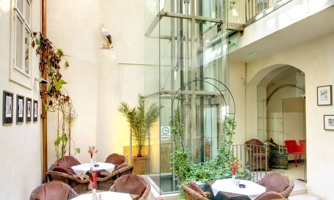 Hradcany Hotel | Hotel Three Storks