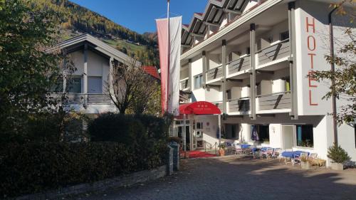Lutago Hotel | Hotel Tiroler Adler