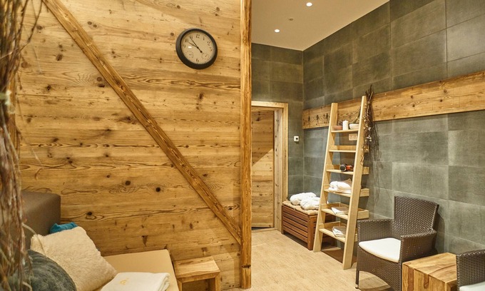 Lipova-Lazne Hotel | Hotel TOČ