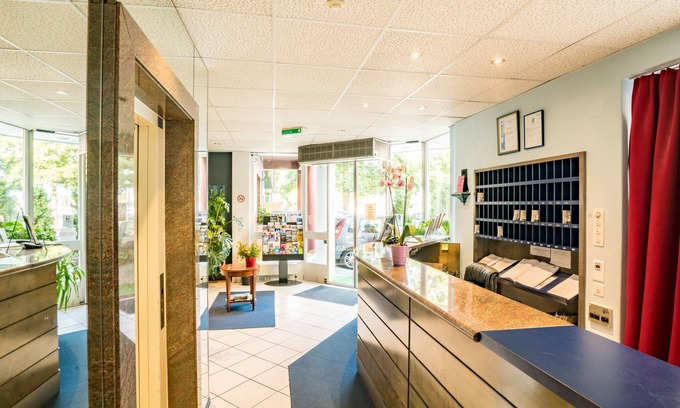 Neuchatel Hotel | Hotel Touring au Lac