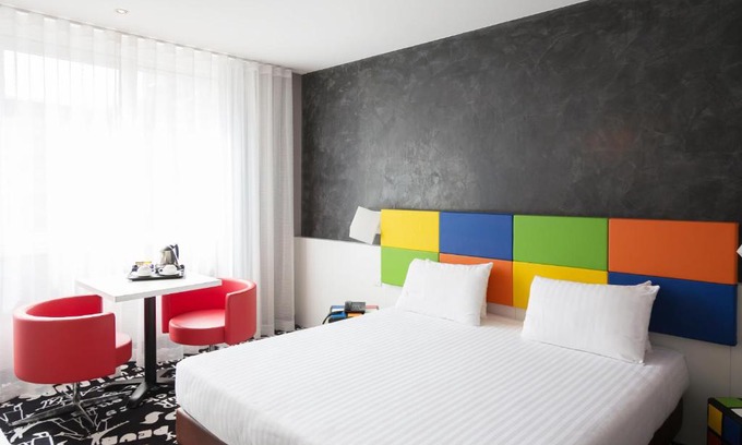 La Louviere Hotel | Hotel Tristar