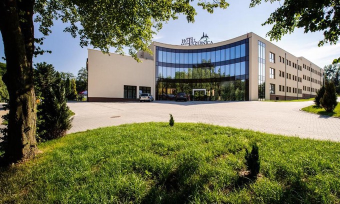 Trzebnica Hotel | Hotel Trzebnica