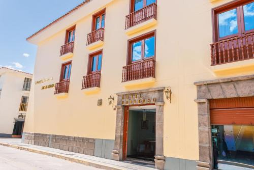 Ayacucho Hotel | Hotel Universo