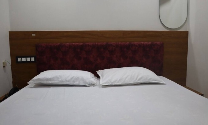 Vijayawada Hotel | Hotel Varahi Grand