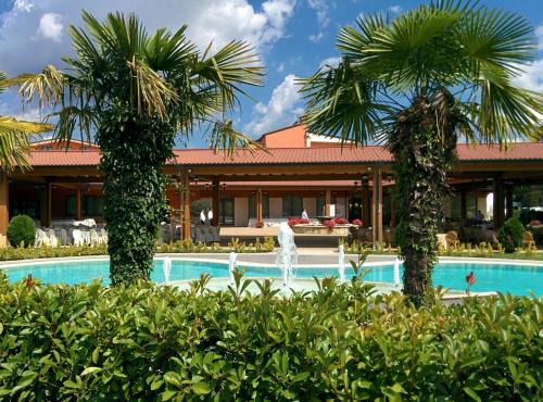 Castropignano Hotel | Hotel Villa d'Evoli