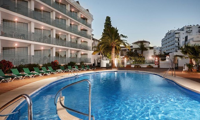 Nerja Hotel | Hotel Villa Flamenca