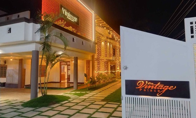 Chittur Hotel | Hotel Vintage Palace