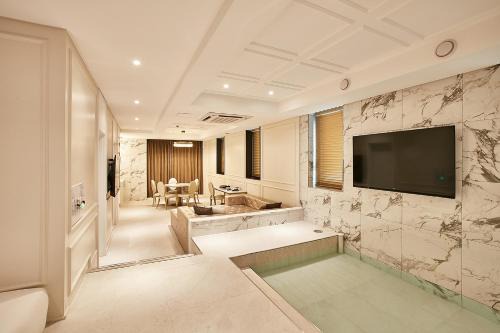 Seo-gu Hotel | Hotel Wanted