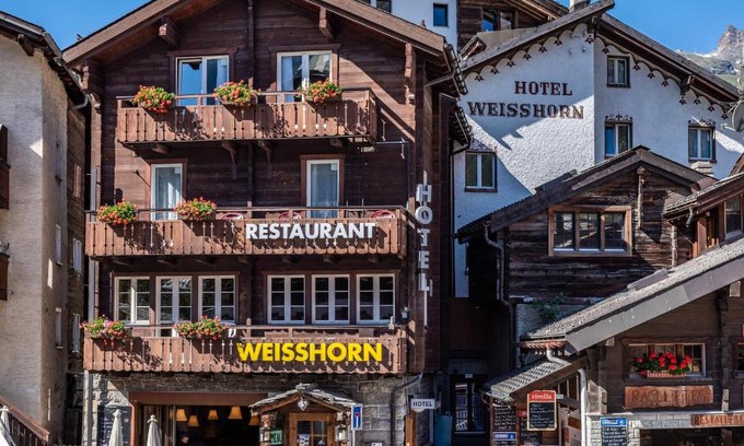Zermatt Cabin | Hotel Weisshorn