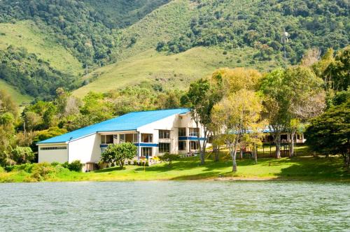 Calima Hotel | Hotel y Cabañas - Centro Vacacional Comfandi Lago Calima