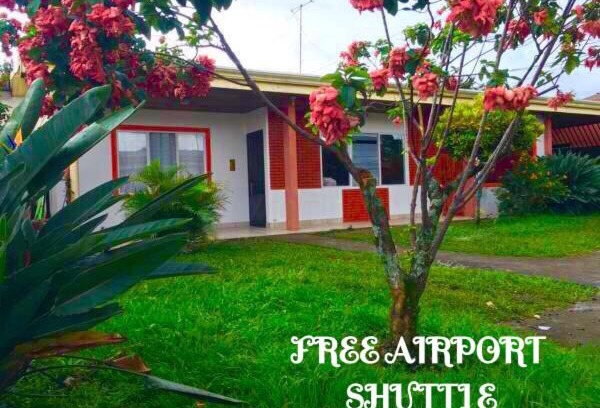 Cacique Bed & Breakfast | Hotel Your House