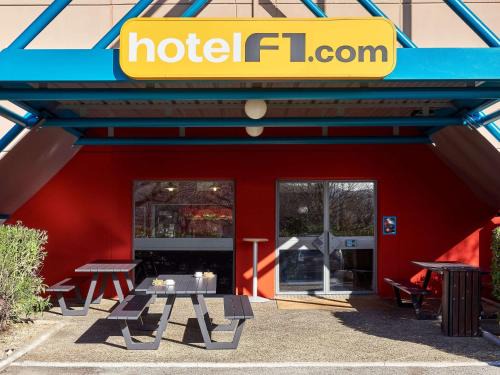 Solaize Hotel | hotelF1 Lyon Solaize