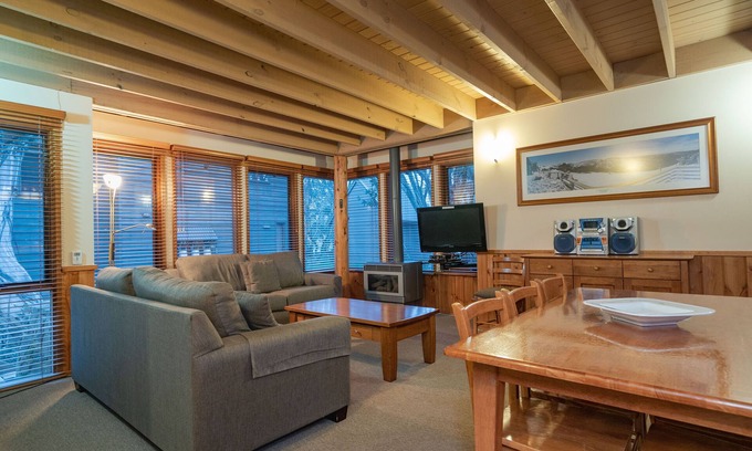 Hotham Heights Apartment | Hotham Sun Apartments