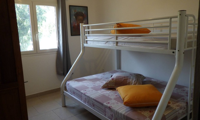 Bois d'Olives House | House 10 minutes from all amenities and the beach
