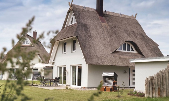 Am Salzhaff House | House 13 "AVIVA" - Holiday home with sauna and fireplace