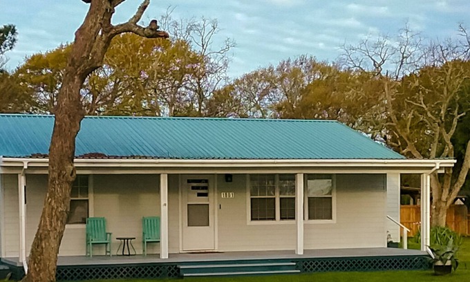 Palacios House | House, 2 Bedrooms, 1 Bath, (Sleeps 5)