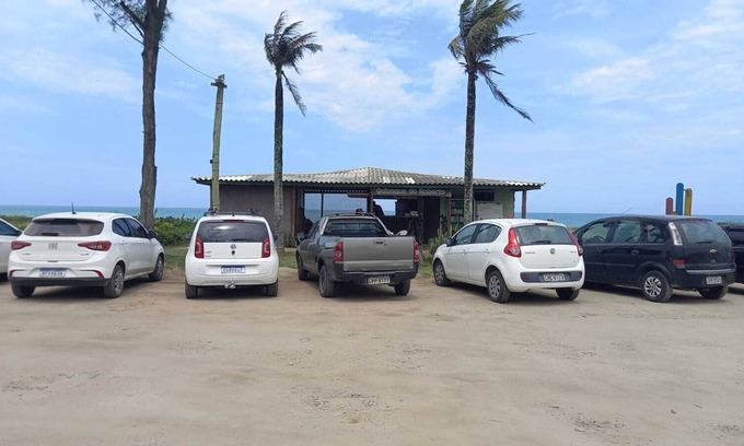 Rio das Ostras House | House 200 meters from the beach with barbecue and garage.