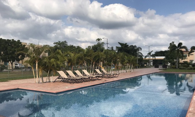 Villahermosa House | House 3 bedrooms 3.5 bathrooms. In Fracc. Amenities pool, gym, paddle
