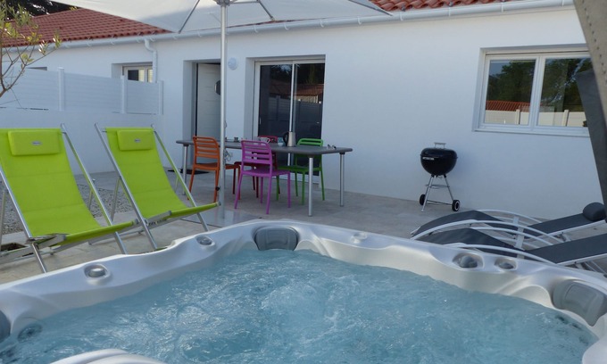 Saint-Jean-de-Monts House | House 3 * near sea and its private hot tub