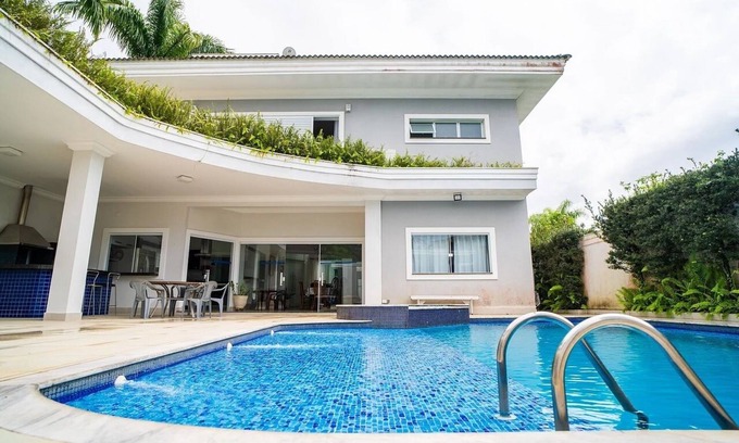Jardim Acapulco House | House 5 suites, with swimming pool on Pernambuco Beach