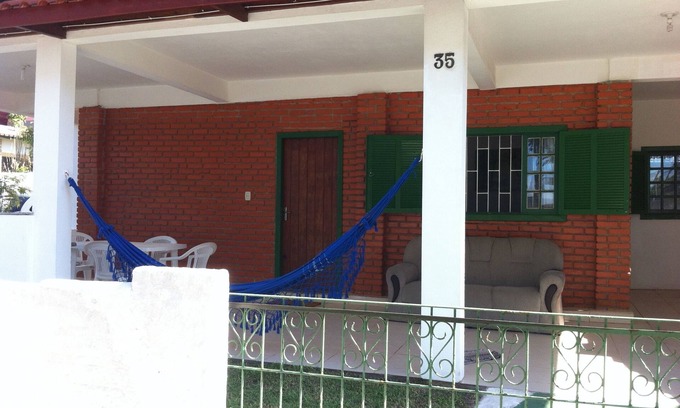 Armacao House | House 50 meters from Armação beach-Floripa