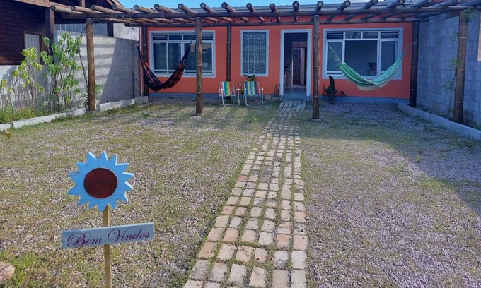 Praia do Sonho House | House 500 meters (5 min walk) Praia do Sonho (we do not charge a cleaning fee)