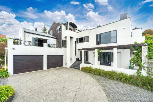 Acacia Bay House | House ∙ 6 bedrooms ∙ 10 guests