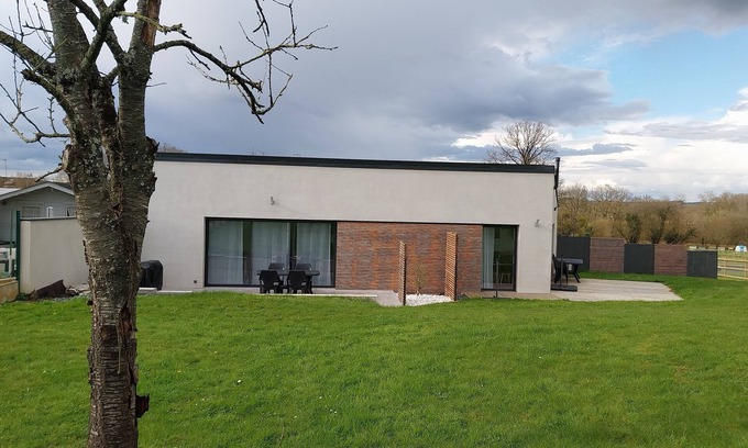 Saint-Marcel House | House 8 pers with pool Malestroit LaLaLande