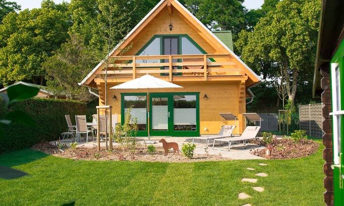 Neukalen House | House 80sqm WFL, 400sqm Alleingrounds McPom Neukalen at Kummerower See