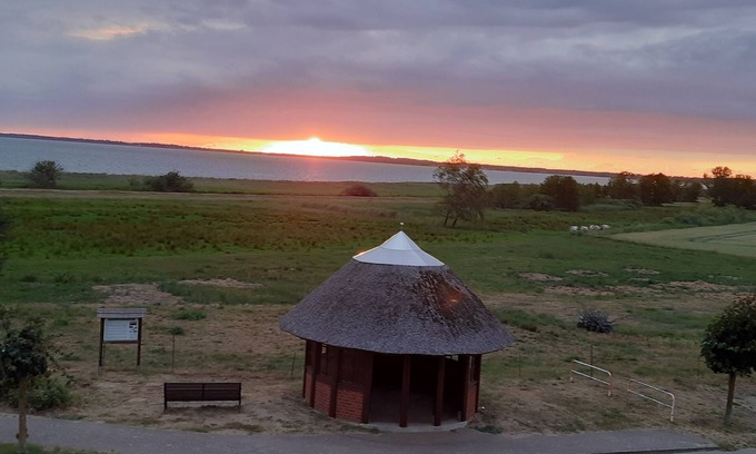 Ostvorpommern Apartment | House Achterwasserblick Loddin