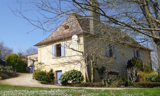 Bergerac Cottage | House Alienor garden comfort playroom animal welcome in Medieval classified