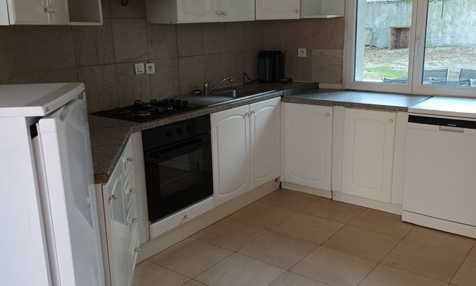 Montferrand-le-Chateau Apartment | House/apartment