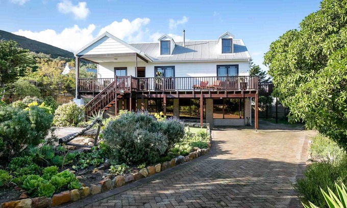 Noordhoek Apartment | House at Longbeach - upstairs apartment