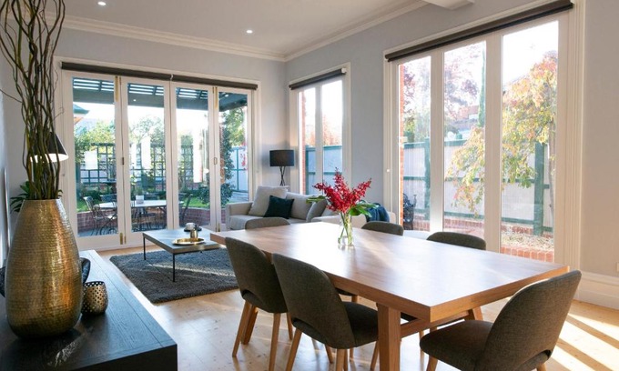 Ballarat House | House at No. 10