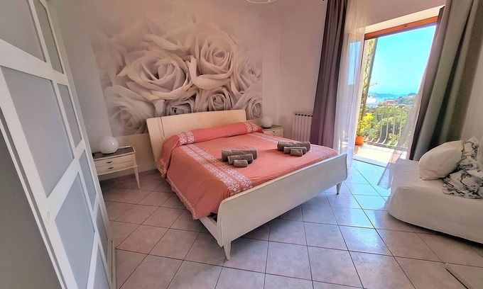 Pitelli Apartment | House between Lerici and 5 Terre with sea view balcony