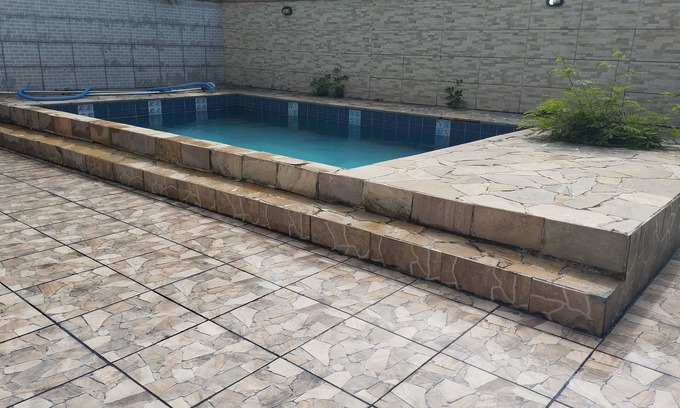 Guaratiba Cottage | House with pool and barbecue in front of Praia da Brisa